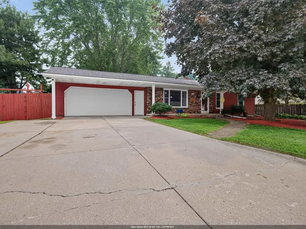 511 S Superior Rd, Green Bay, WI 54311