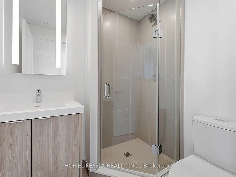 60 Central Park Dr #2413 — Photo 21