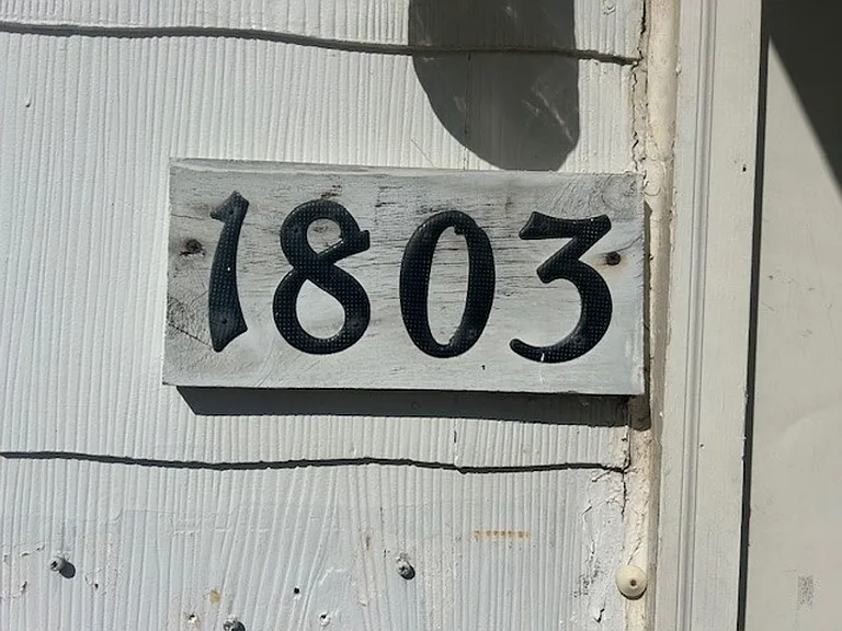 1801-1803 S Grove St — Photo 11