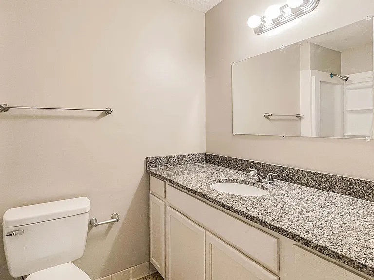 4290 Park Forest Dr — Photo 13