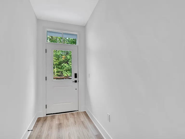 10208 Donatello Dr — Photo 4