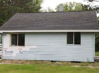 1823 River Rd, Grand Rapids, MN 55744