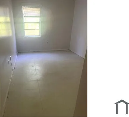 2 bed, $832 — Photo 3