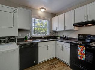 2112 Criston Dr #617, Newport News, VA 23602