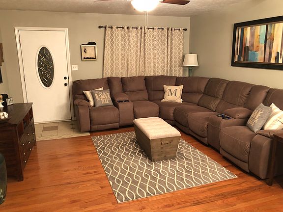 2nd image of 582 Meridian Dr