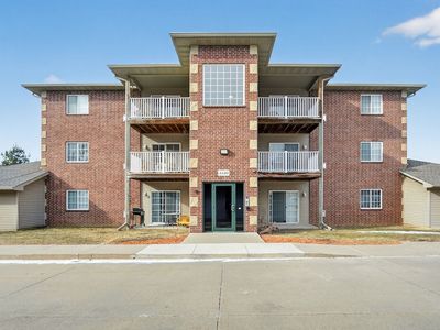 4140 100th St APT 5, Urbandale, IA, 50322