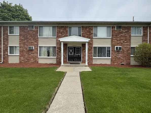 18646 Van Horn Rd #8, Trenton, MI 48183