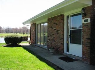 8565 Tanglewood Trl, Chagrin Falls, OH 44023