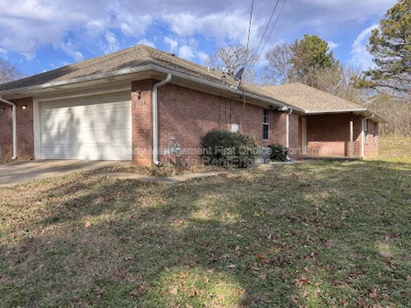 230 W Gary St, Greenwood, AR