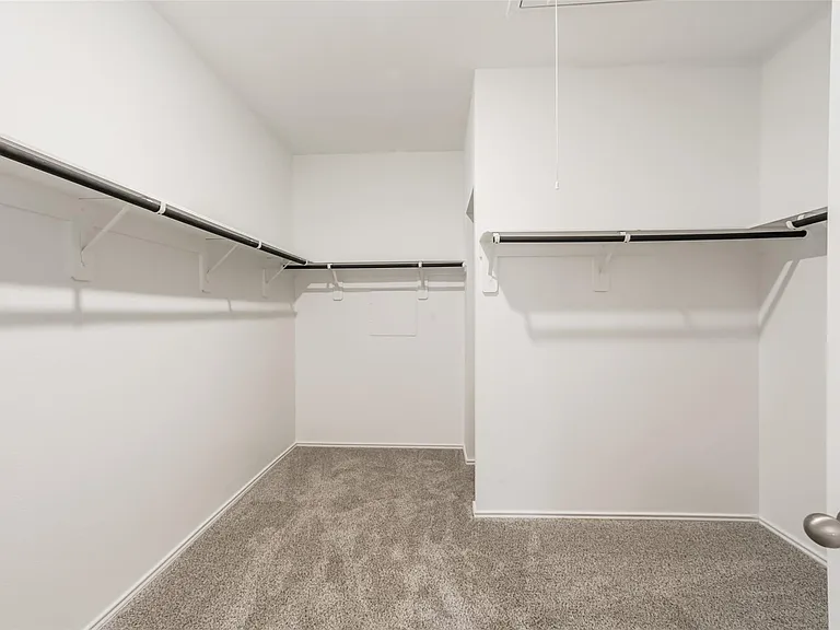 2209 Laurel Bloom Ln — Photo 14