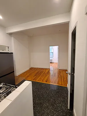 Rented by Point NYC | media 2