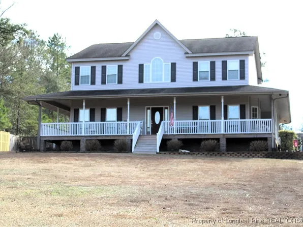 573 Porter Rd, Hope Mills, NC 28348