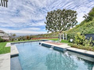 10 Mission Bay Dr, Corona Del Mar, CA 92625