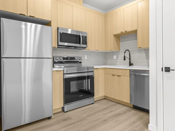 540 N Blandena St, Portland, OR 97217