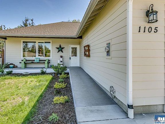 3rd image of 1105 Dunker Dr