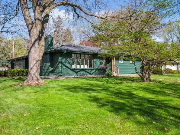 1901 Rhode Island Ave N, Golden Valley, MN 55427