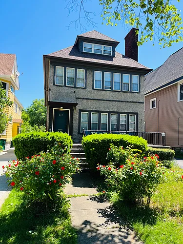 449 Richmond Ave #2 Photo 1