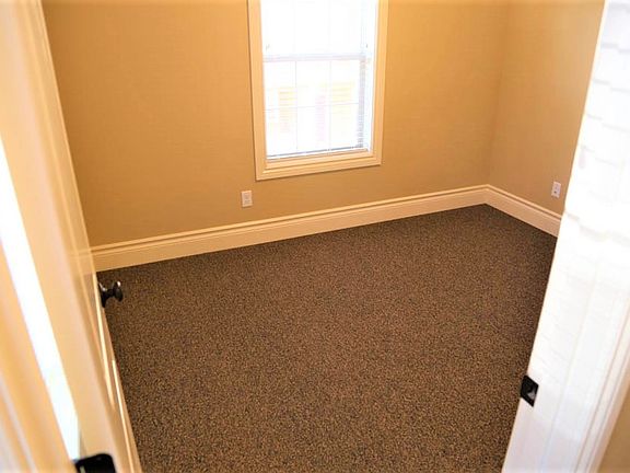 3rd image of 2151 NW Janssen St #101