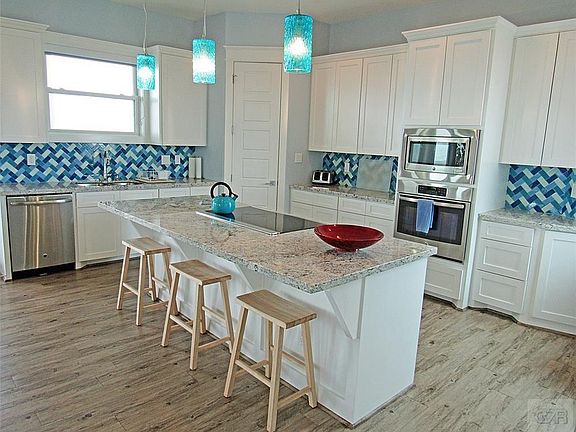 5th image of 22823 Gulf Dr