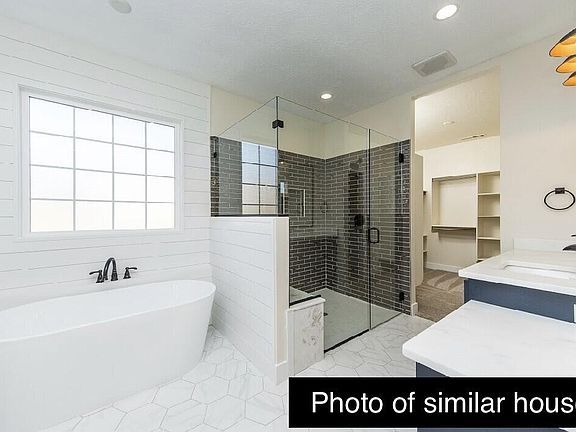 4th image of 3638 Sagebrush Dr