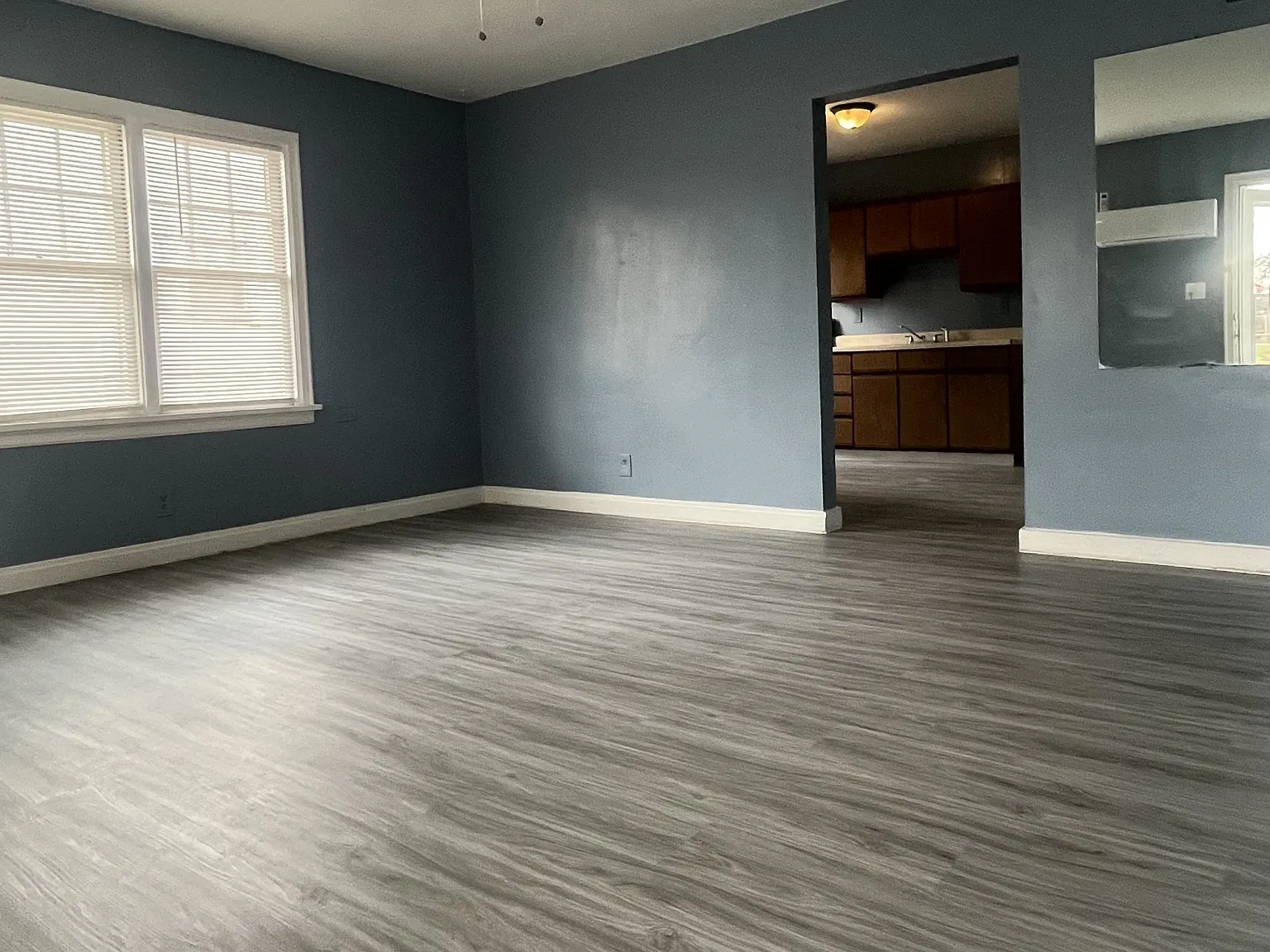 909 South Diamond Street - 1 — Photo 2
