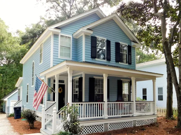 15 Meridian Rd, Beaufort, SC 29907