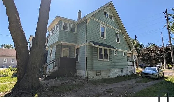443 W Thornton St — Photo 41