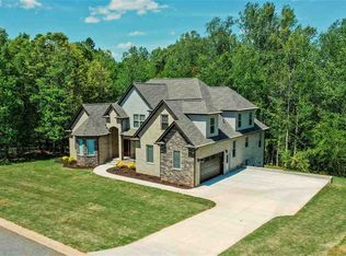 353 Benford Dr, Boiling Springs, SC 29316
