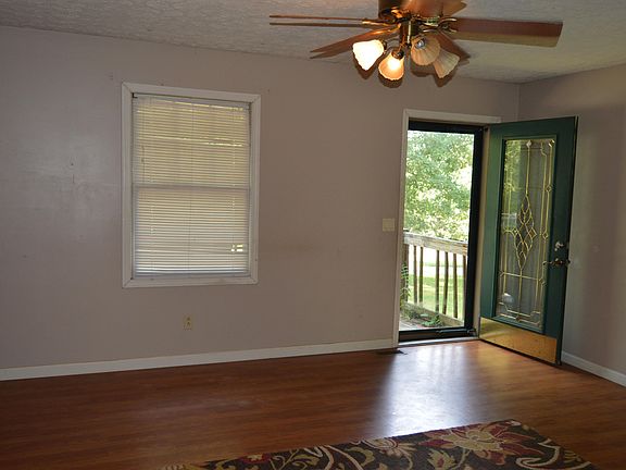 5th image of 724 Lantana Dr