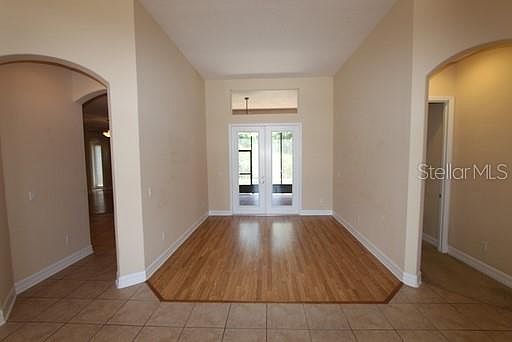 5th image of 2288 Northumbria Dr