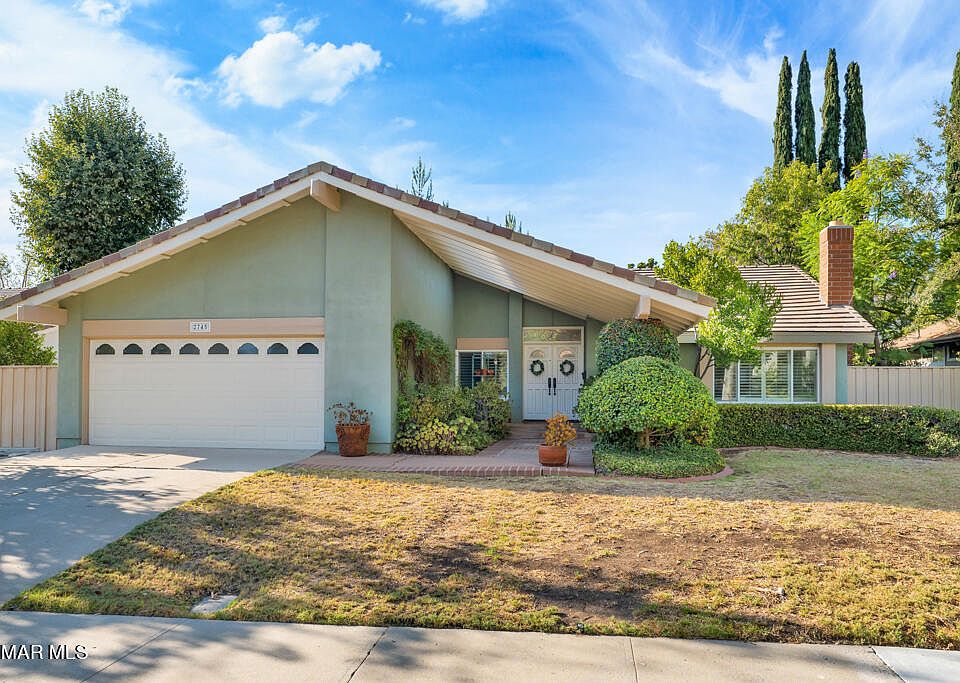 1st image of 2745 Sierra Dr