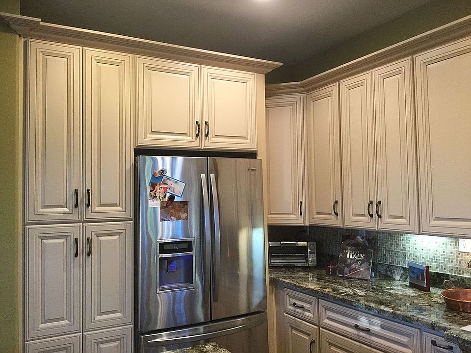 Open concept kitchen 