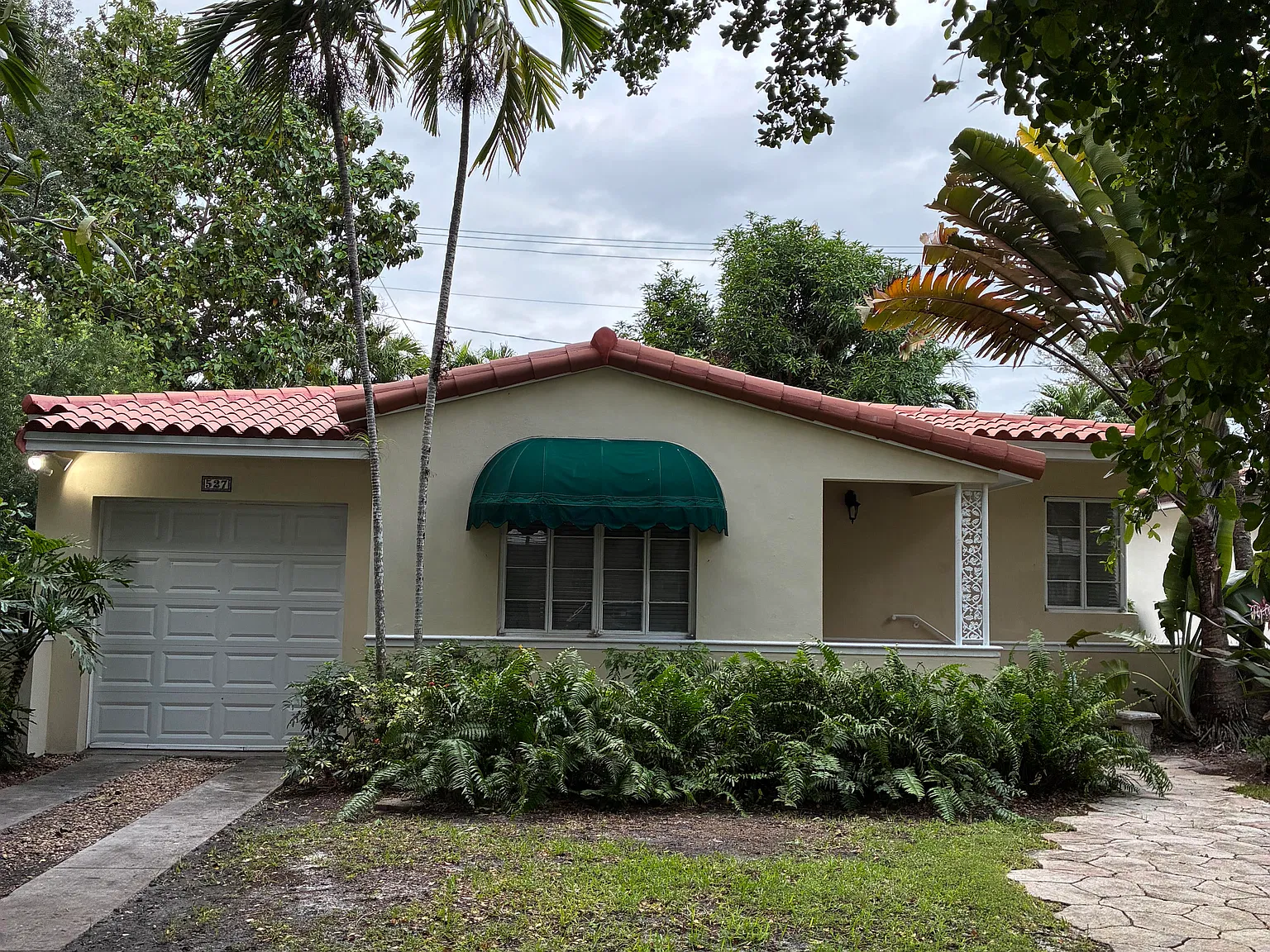 2 bed, 1022 sqft, $3,000 — Photo 1