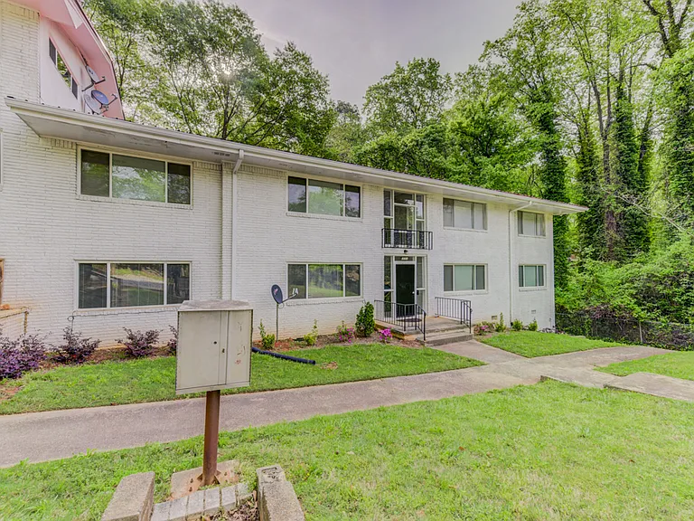 3547 Glenwood Rd #A — Photo 16
