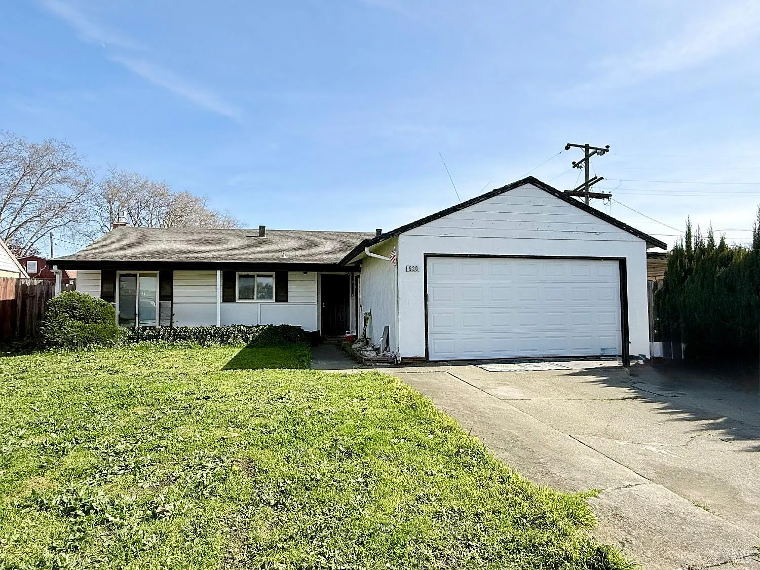 930 Brookwood Avenue photo 1