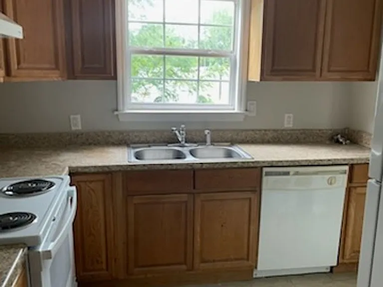 3228 Kanawha Terrace — Photo 5