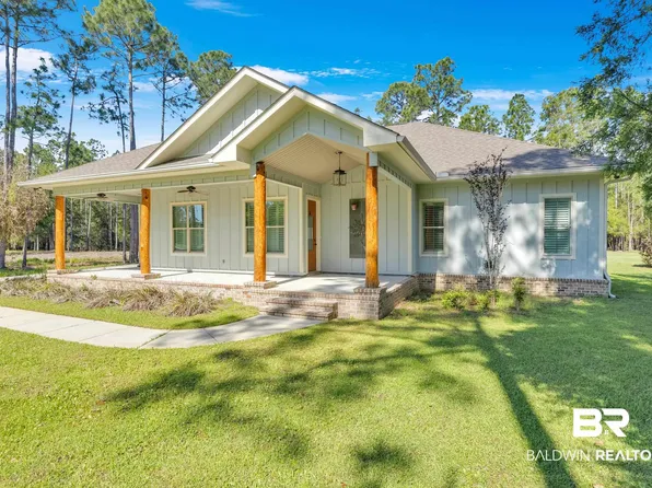 8928 Bay Point Dr, Elberta, AL 36530