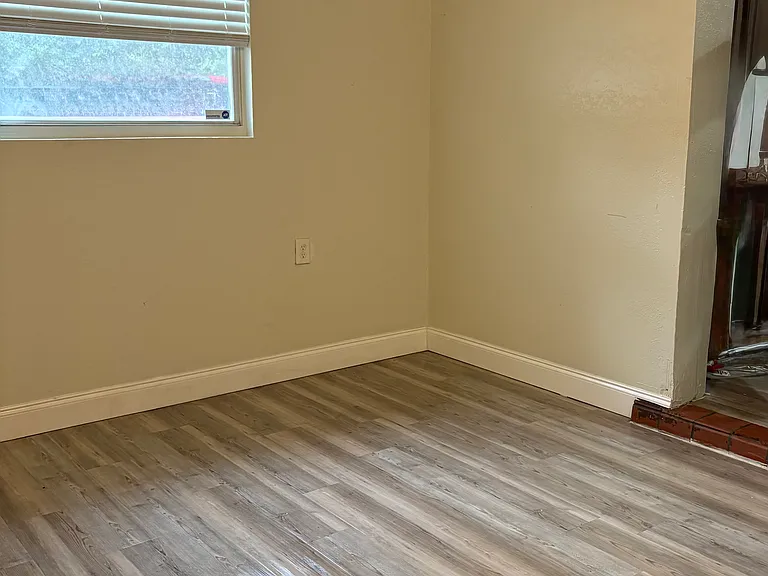 Office/dining room