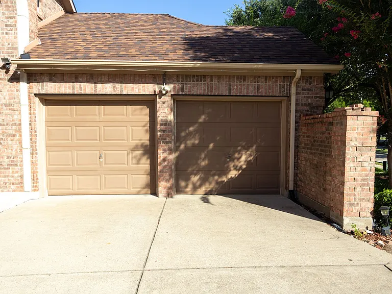 10002 River Bend Dr — Photo 3