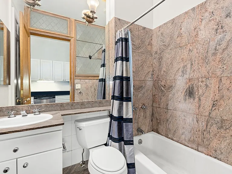 46 W 70th St #7 — Photo 4
