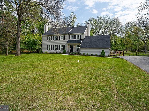 2nd image of 495 Church Rd