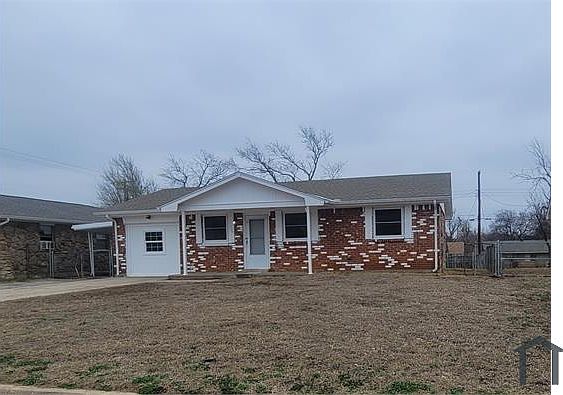 2nd image of 1620 Cynthia Dr