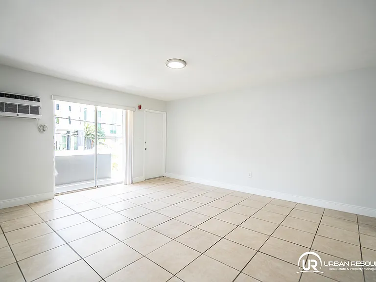 7931 East Dr #201 — Photo 13