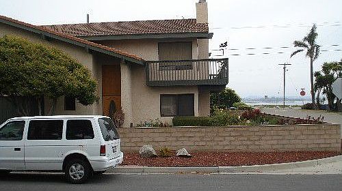 Next to park and beach access!