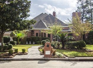 7035 Centre Oaks Dr, Houston, TX 77069