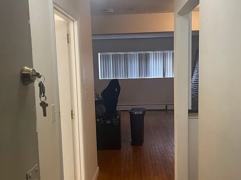 37 Gardner St #3 — Photo 2
