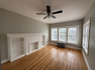 Lyra Louis, Chicago, IL 60625