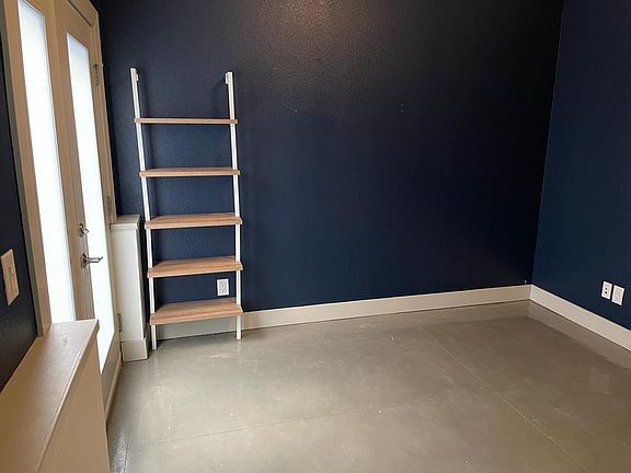 ground floor flex space