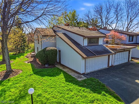 2nd image of 701 Tinkers Ln #2101