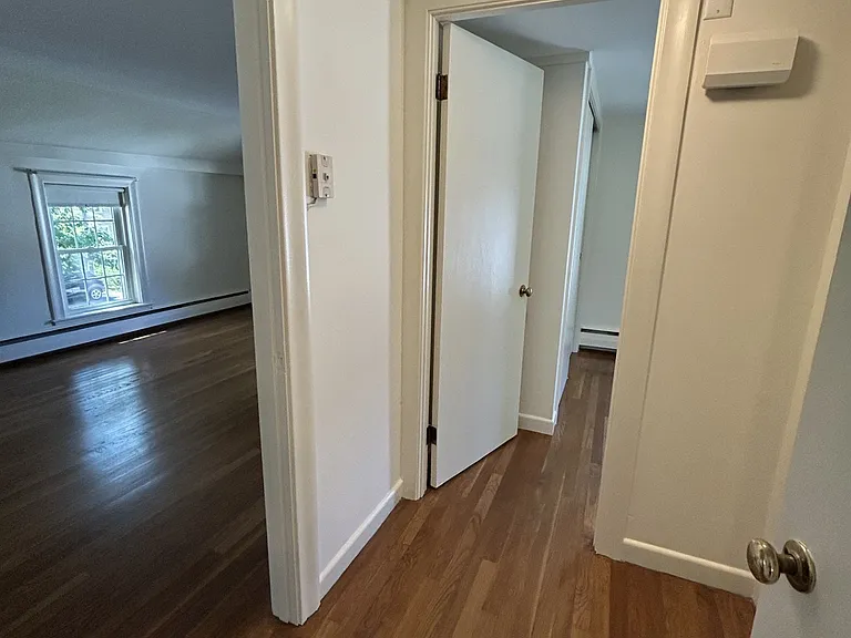 140 Belknap St — Photo 10